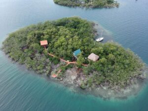 bareboat sailboat charter belize